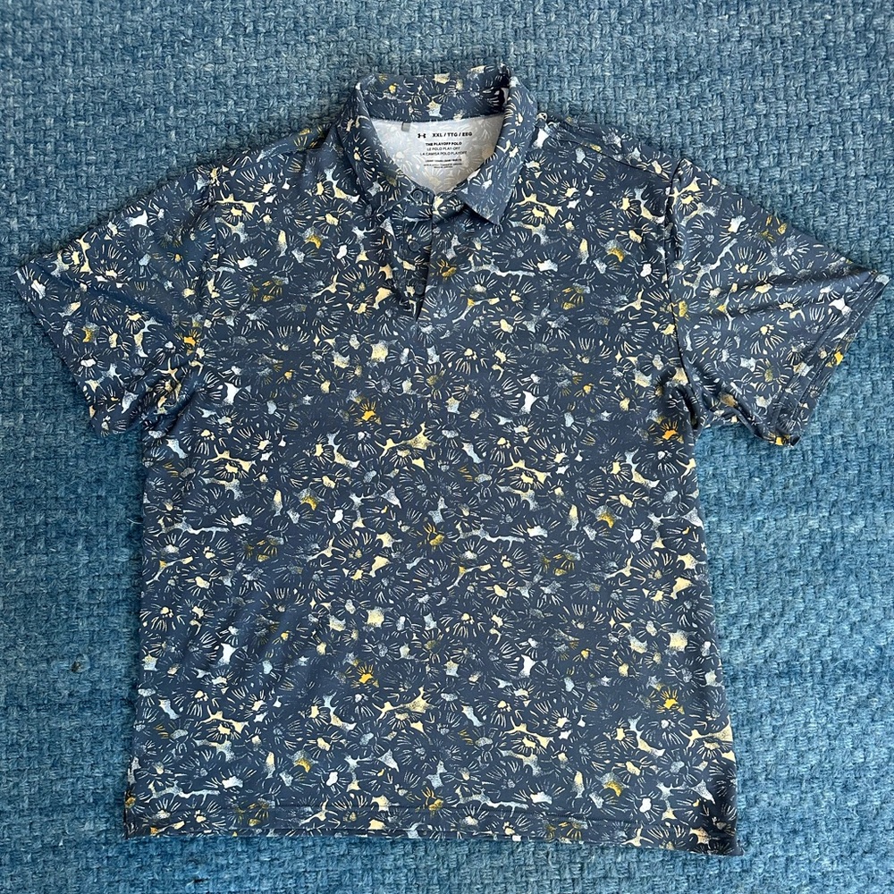 *SOLD* Under Armour Men's Navy and Gold Patterned Polo